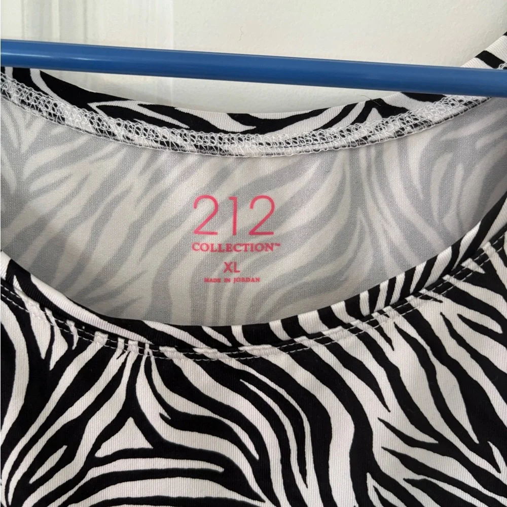 212 Collection Black and White Zebra Tank Top - Picture 2 of 2